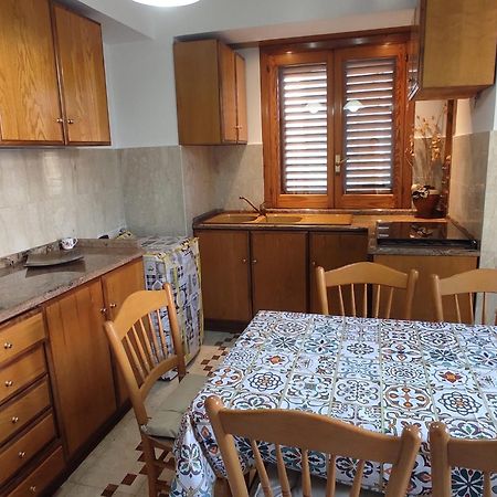Casa Nupi Lägenhet SantʼAlessio Siculo Exteriör bild
