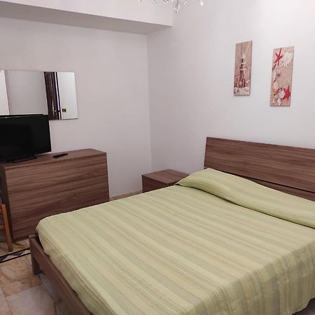 Casa Nupi Lägenhet SantʼAlessio Siculo Exteriör bild
