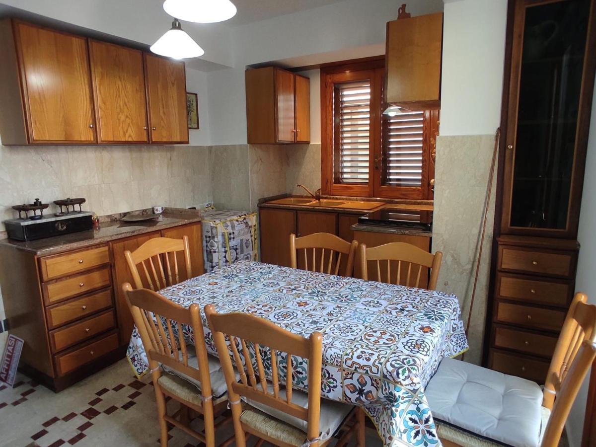 Casa Nupi Lägenhet SantʼAlessio Siculo Exteriör bild
